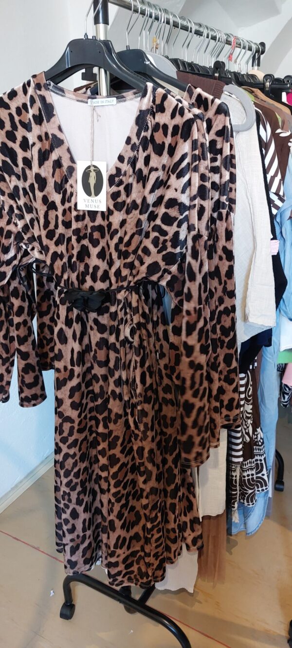 Šaty leopard